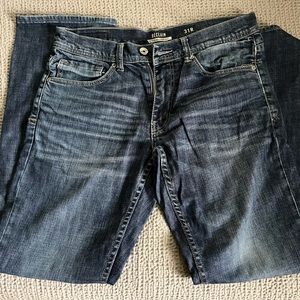 Buckle Reclaim Jeans